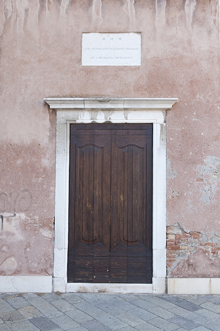 width: '433px', height: '650px'